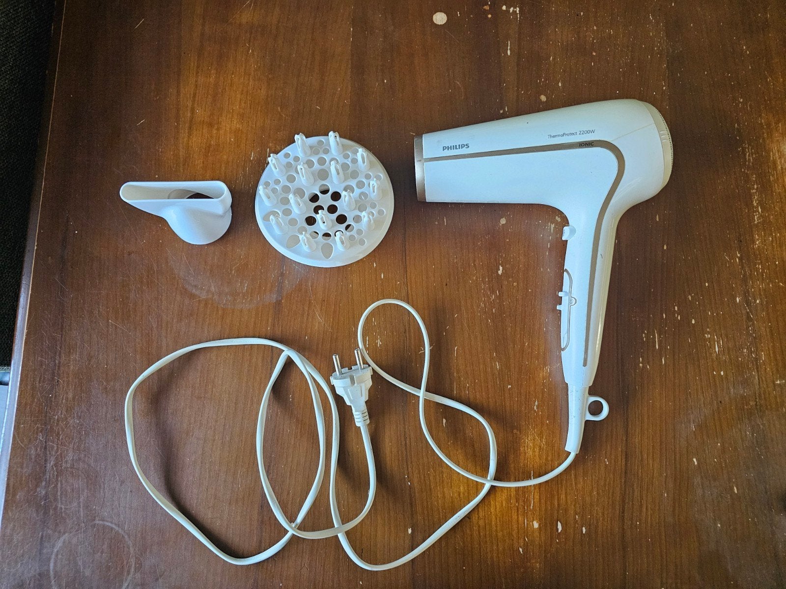 Philips föhn - Werkt perfect, met lichte gebruikssporen, Ophalen of Verzenden, Gebruikt, Haarverzorging