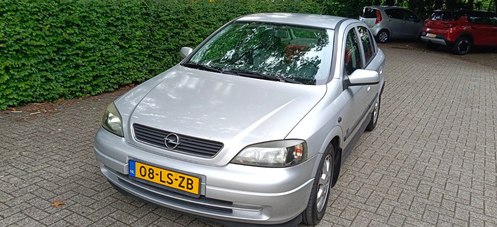 Opel Astra 1.6 8V 5D AUT 2003 Grijs, Auto's, 4 cilinders, 49 €/maand, Origineel Nederlands, 570 kg