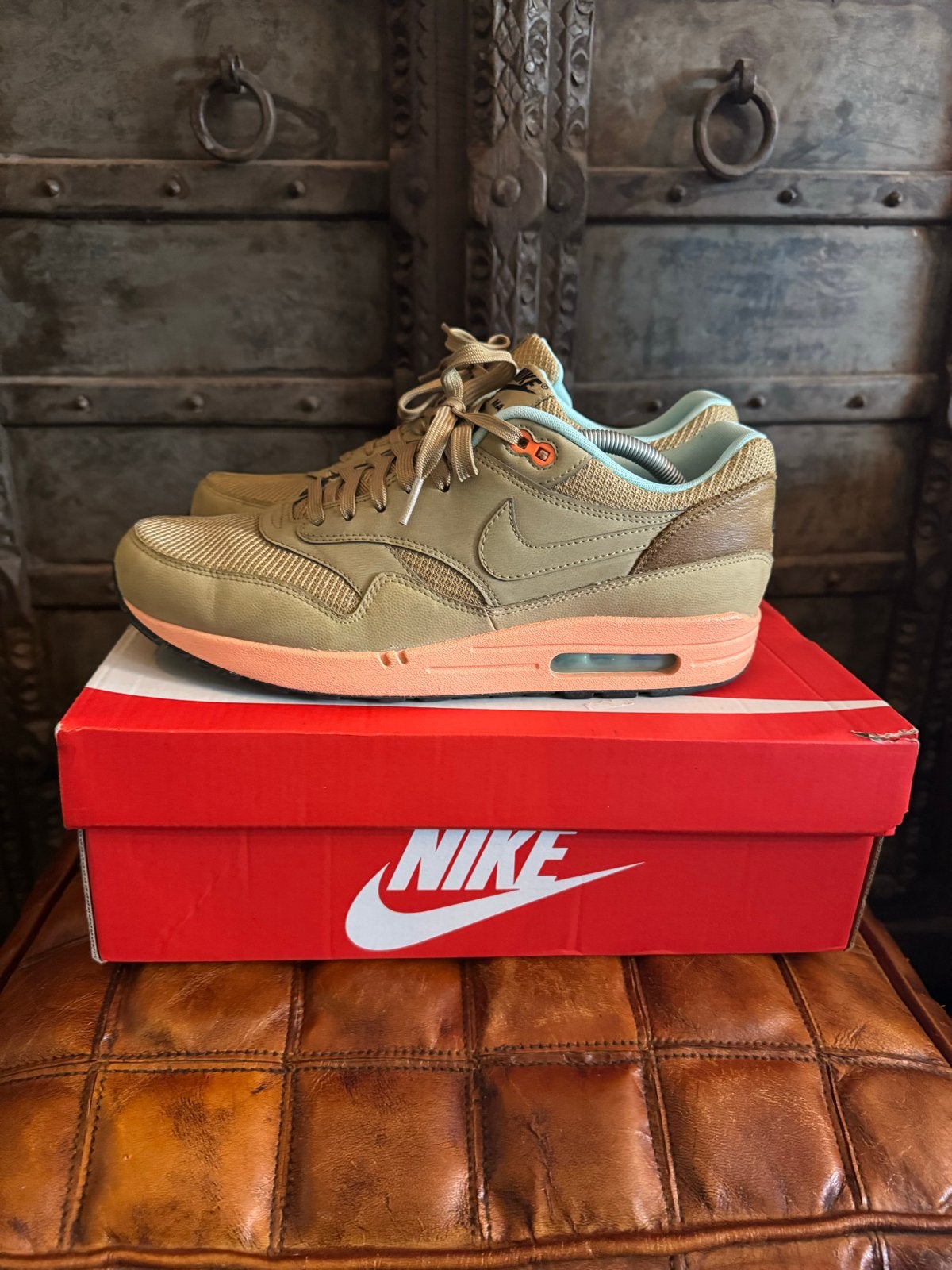 Nike Air Max 1 FB "Hay Sunset Glow" (579920-200)Maat 44,5, Ophalen of Verzenden, Gedragen, Bruin, Sneakers of Gympen