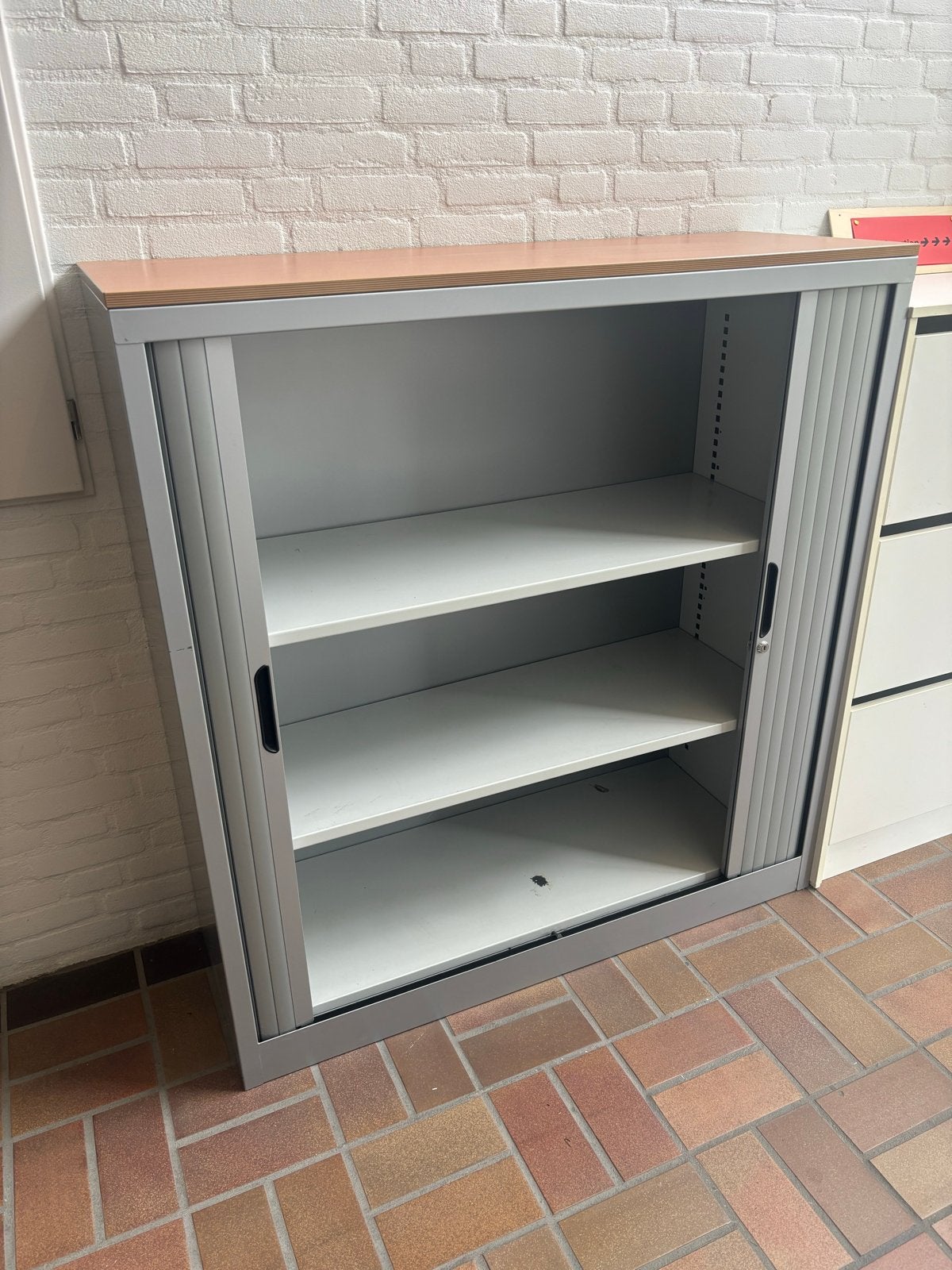 2 Archiefkasten met roldeur - 132x125x45 cm, Ophalen, Gebruikt, 100 tot 150 cm, Meerdere deuren