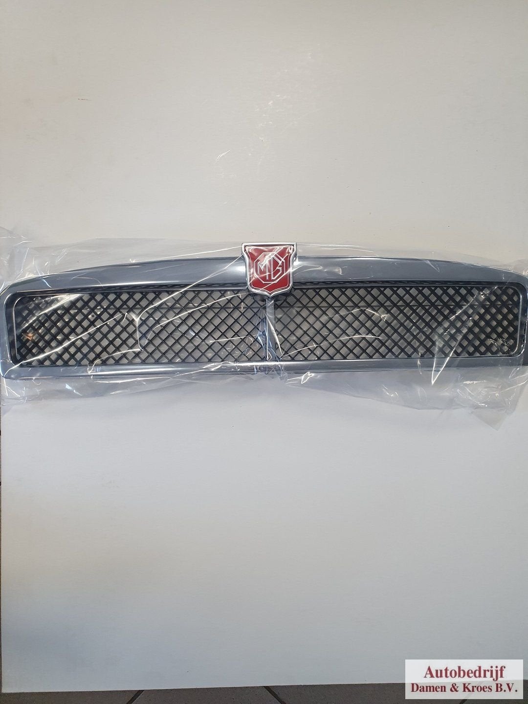Grille MGB 1972-1974 CHROME Original BHH824, -, -, Nieuw, Ophalen of Verzenden