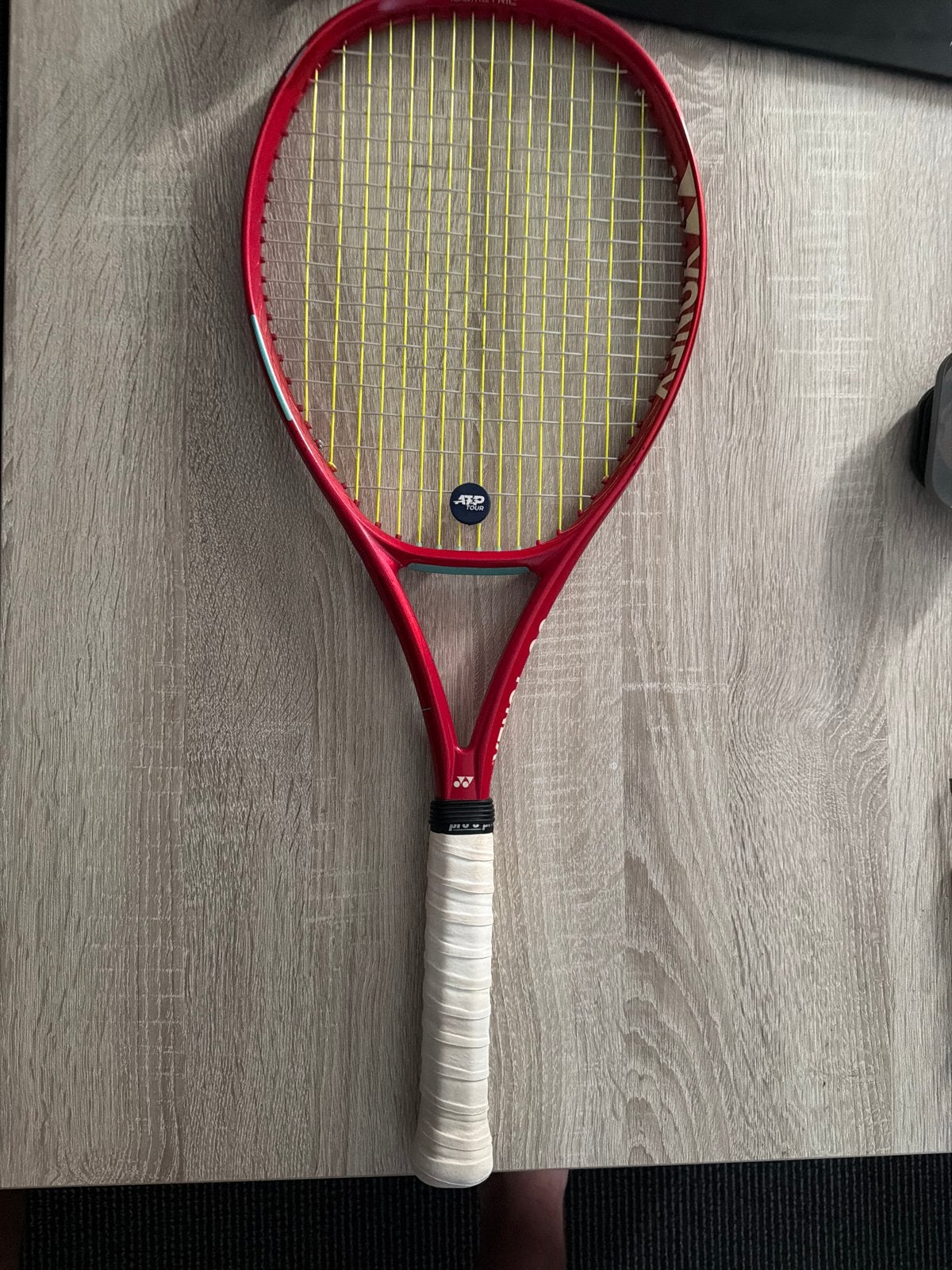 Yonex Vcore 100 Tennisracket 300gr L3 (2026 Model), Ophalen of Verzenden, Zo goed als nieuw, Racket, L3