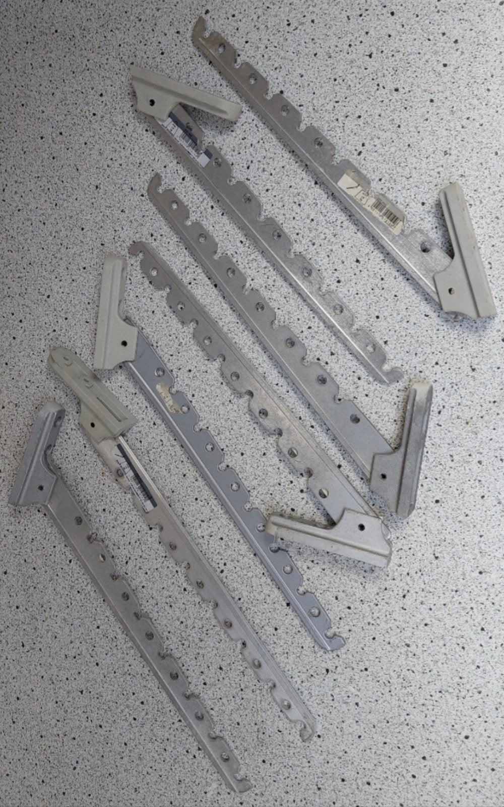 HETTICH Kledinghouder inklapbaar 330mm wit max 15 kg 7 stuks, Ophalen of Verzenden, Zo goed als nieuw
