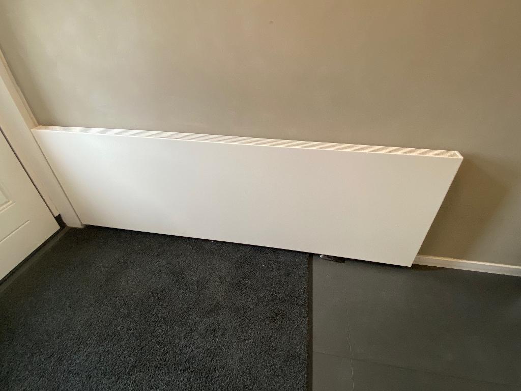 Sentimo radiator ombouw, Ophalen, 30 tot 80 cm, Radiator, Zo goed als nieuw