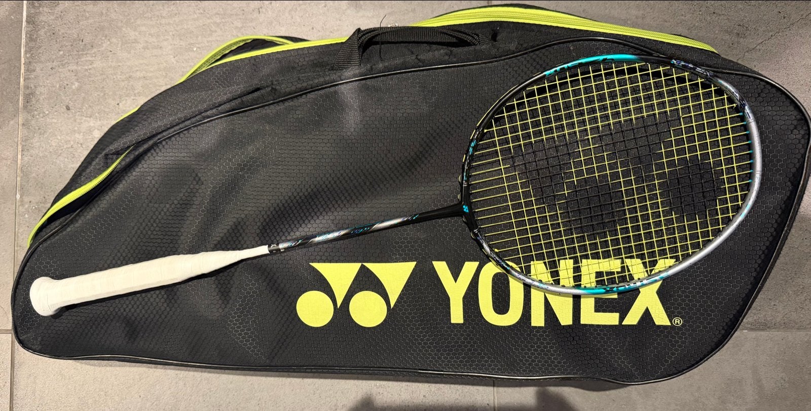 Yonex Astrox 88D Pro (Gen 3) – 4UG5 (koopje!), Ophalen of Verzenden, Zo goed als nieuw, Racket(s)