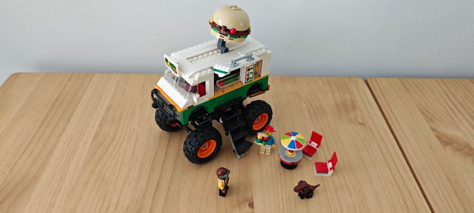 Lego Creator 3 in 1 Monster Burger Truck (31104) compleet, Lego, Ophalen of Verzenden, Compleet, Zo goed als nieuw