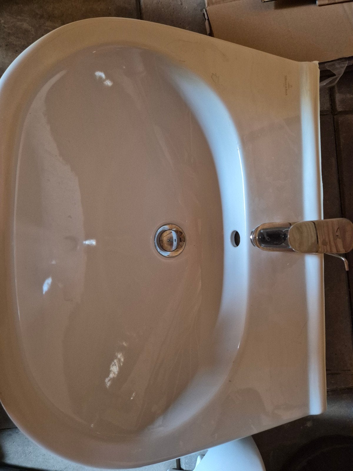 wasbak  Villeroy en Boch., Ophalen, Zo goed als nieuw, Minder dan 100 cm, Wasbak of Wastafel