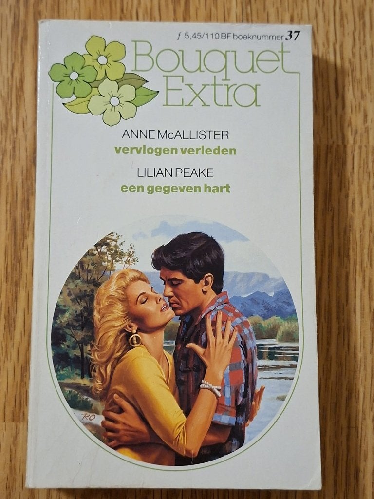 Pocket : Harlequin Bouquet Extra nr : 37 !!, Ophalen of Verzenden, Gelezen