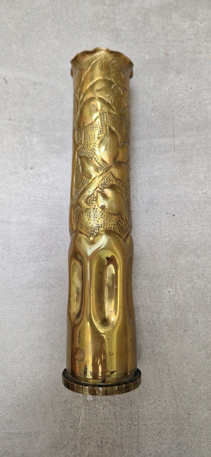 Decoratieve messing granaathuls met bloemmotief, Ophalen of Verzenden