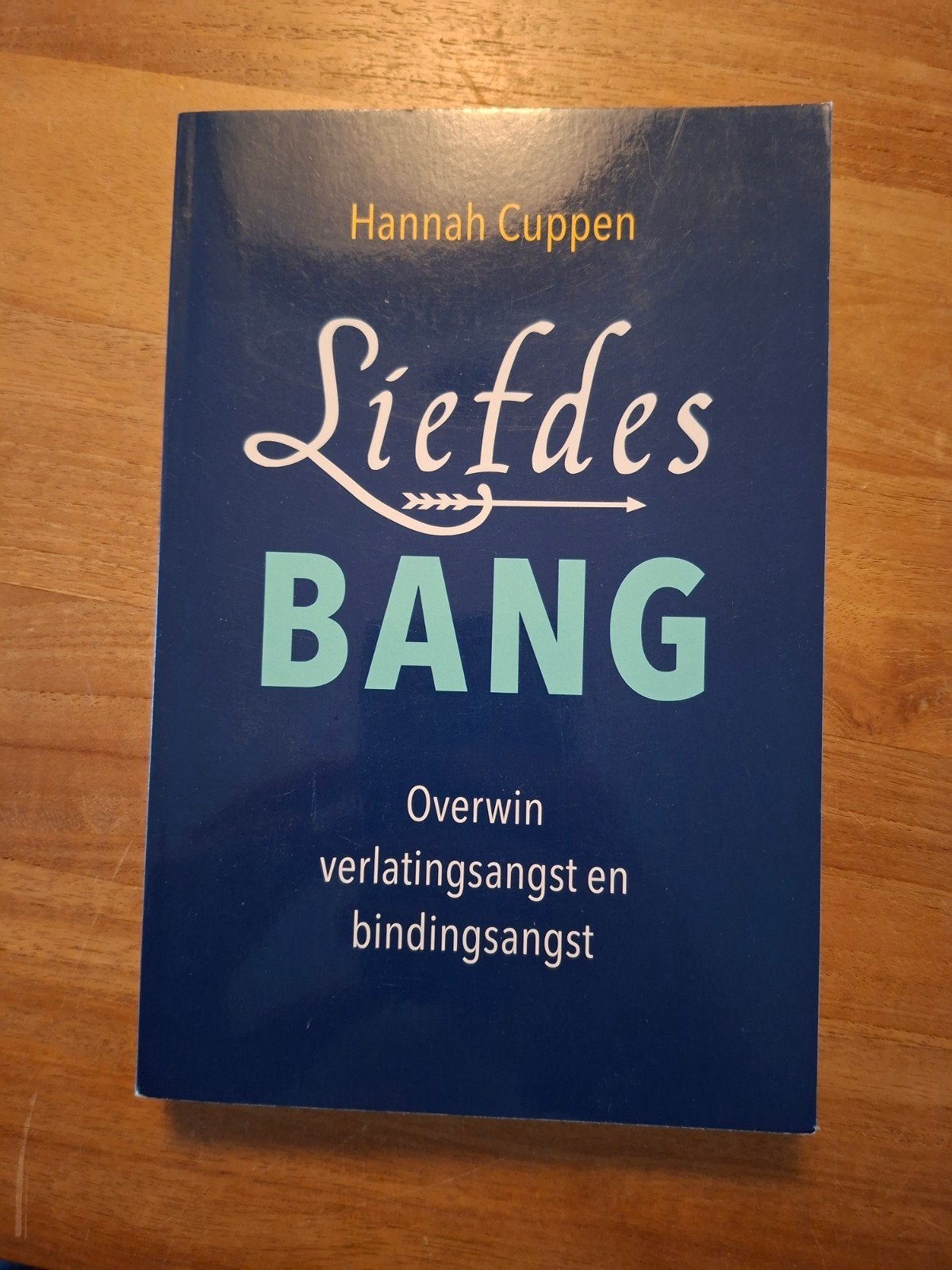Hannah Cuppen - Liefdesbang, Ophalen of Verzenden, Zo goed als nieuw, Hannah Cuppen