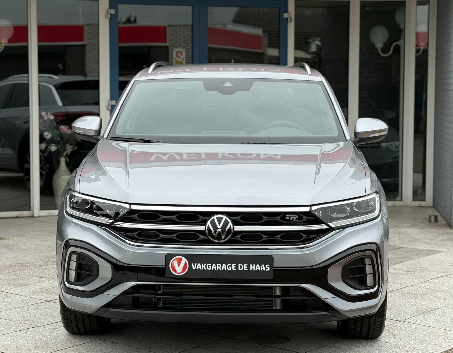 Volkswagen T-ROC 1.5 TSI R-Line NIEUW!, Automatische klimaatregeling, 1498 cc, Euro 6, 4 cilinders