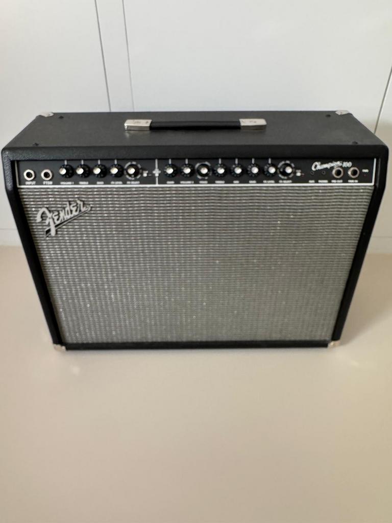 Fender Champion 100 Gitaarversterker - Zo goed als nieuw, Muziek en Instrumenten, Ophalen of Verzenden, Zo goed als nieuw, Gitaar
