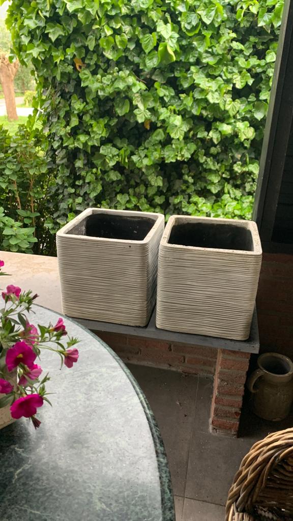 2 vierkante bloempotten / bloembakken Capi, Tuin en Terras, Ophalen, Kunststof, Gebruikt, Minder dan 60 cm