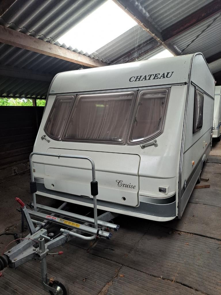 Chateau Cruise Caravan - 450  zeer mooie caravan, Caravans en Kamperen, Caravans, Hordeur, Chateau, Omvormbare zithoek, Treinzit