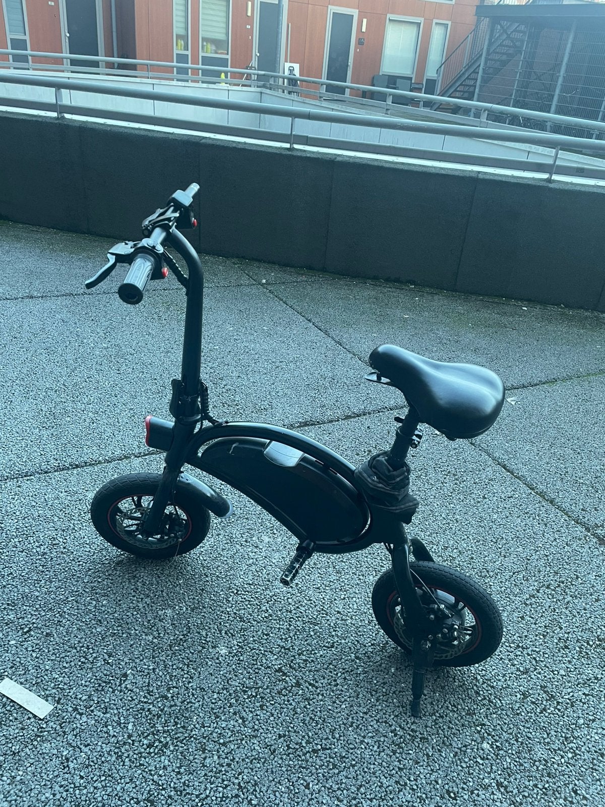 Windgoo b3 met lader, Minder dan 30 km per accu, Zo goed als nieuw, Minder dan 47 cm, Ophalen