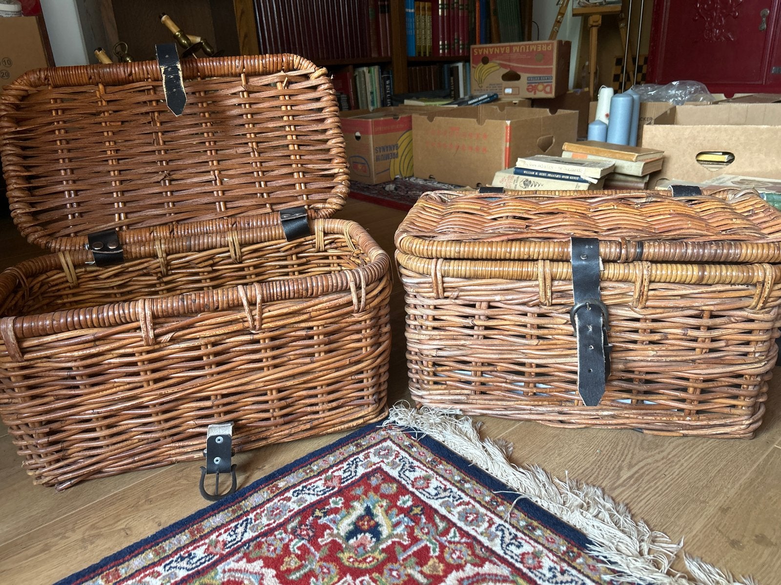 Set van 2 Vintage Rotan Picknickmanden met Leren Riemen, Ophalen