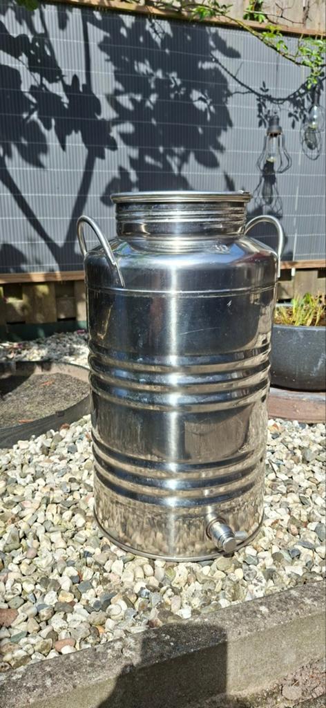 Olievat 30L, Huis en Inrichting, Ophalen of Verzenden, Zo goed als nieuw, RVS