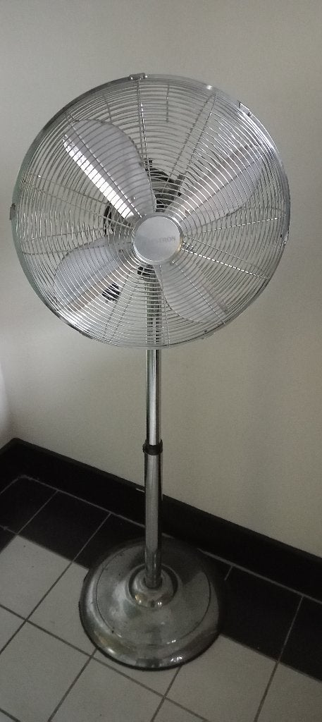 Bestron staande ventilator 50 W/230 V, Ø 45 cm, RVS te koop, Ophalen, Zo goed als nieuw, Statiefventilator