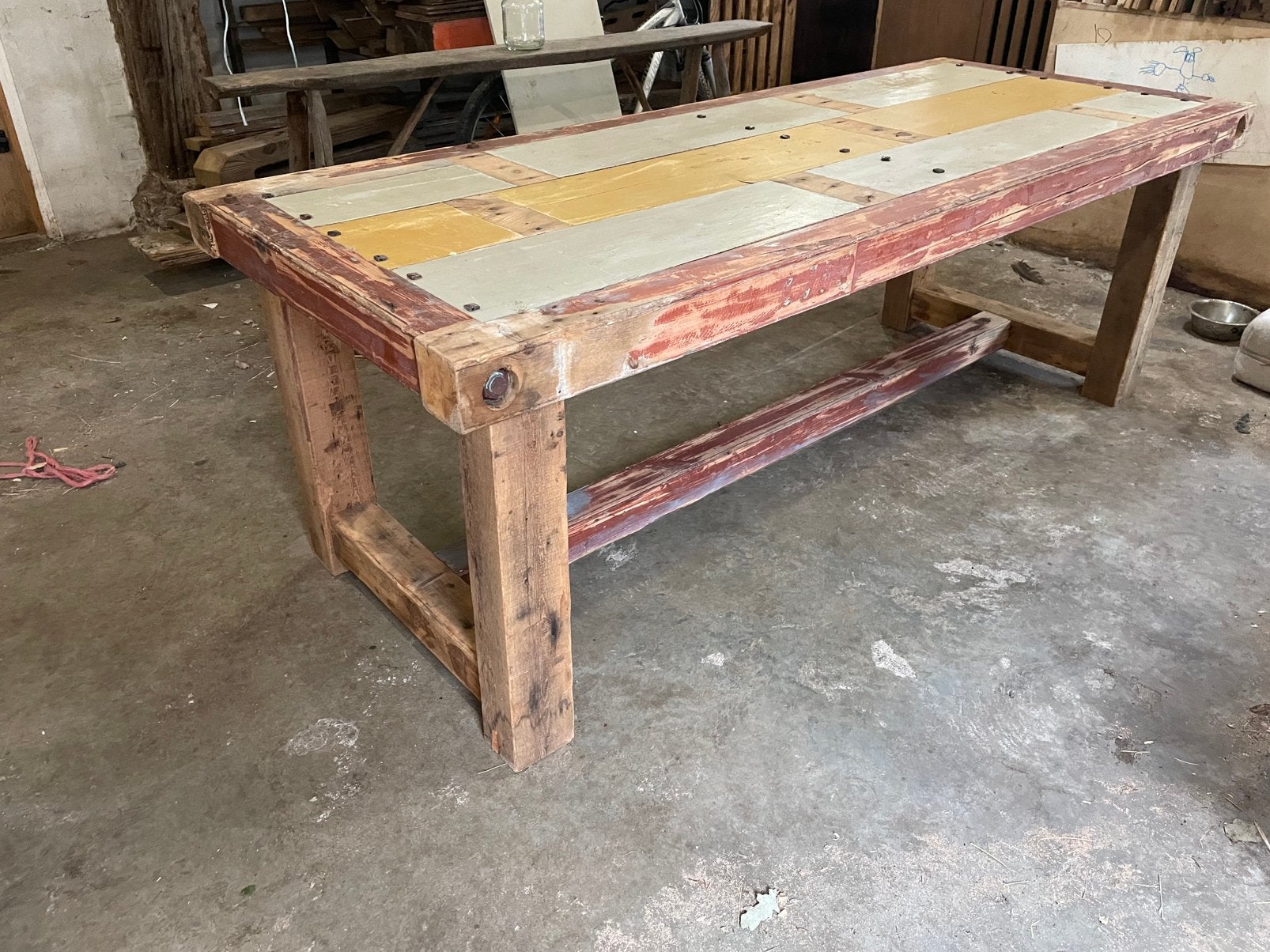 Hand gemaakte eetkamer tafel, van oude planken., Huis en Inrichting, Ophalen, 200 cm of meer, 50 tot 100 cm, Zo goed als nieuw
