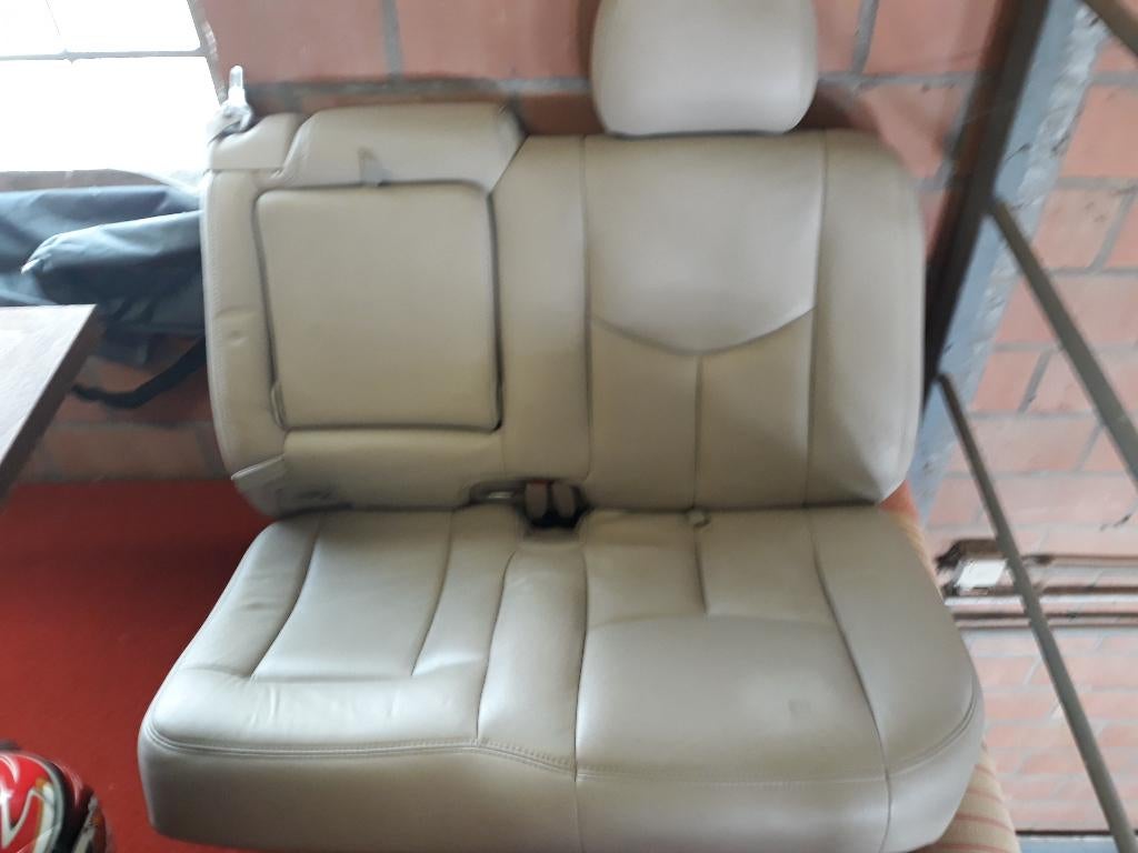 Chevrolet Tahoe GMT800 Silverado Achterzetel in nieuwstaat, Auto-onderdelen, Interieur en Bekleding, Ophalen, Nieuw, Chevrolet