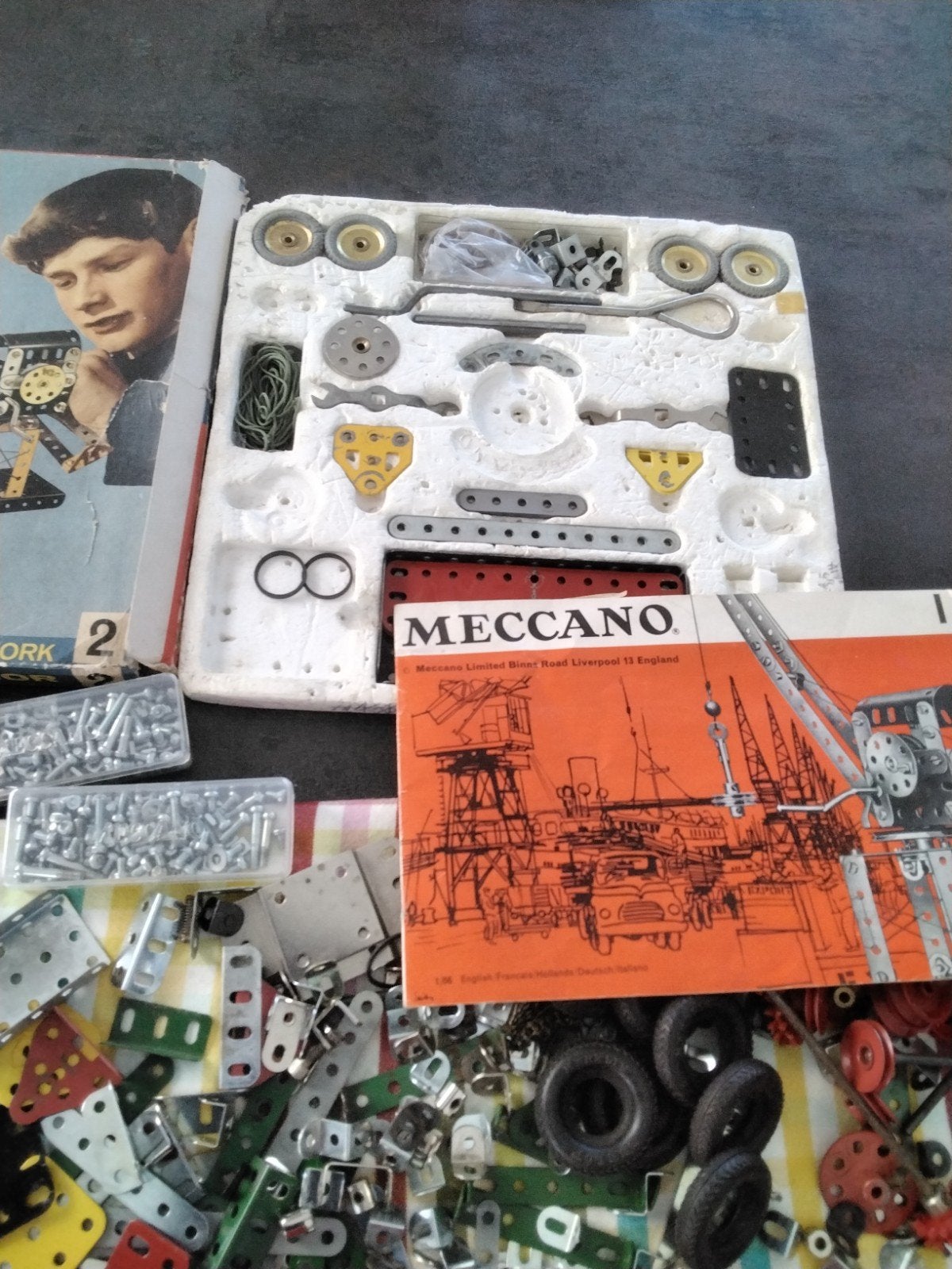 te koop diverse onderdelen van meccano., Hobby en Vrije tijd, Ophalen of Verzenden, Gebruikt, Groter dan 1:32