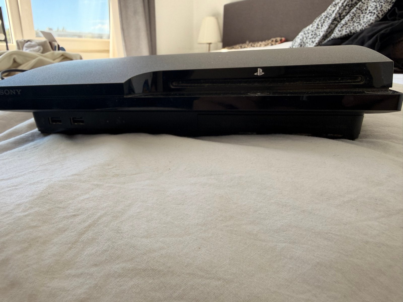 PlayStation 3 met kabels en 1 controller (voor onderdelen), Met 2 controllers, Niet werkend, Slim, 250 GB