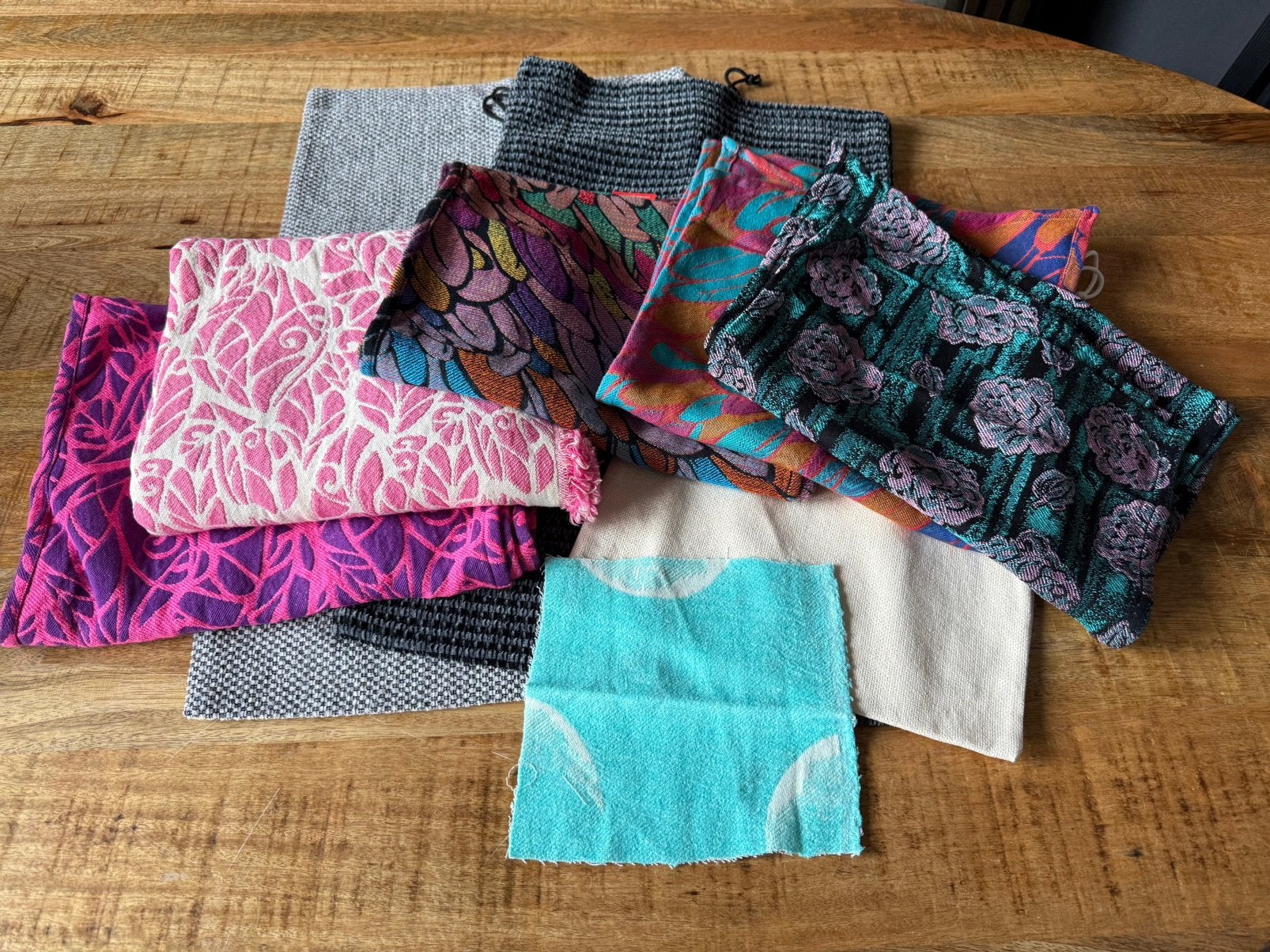 Solnce draagdoek shawl en scarf 5x nieuw, Ophalen of Verzenden, Nieuw, Maat 46/48 (XL) of groter, Sjaal