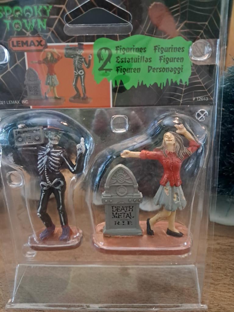 Lemax spooky town undead grove, Ophalen, Nieuw