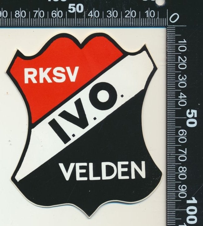 Sticker: RKSV IVO - Velden, Ophalen of Verzenden, Zo goed als nieuw, Sport