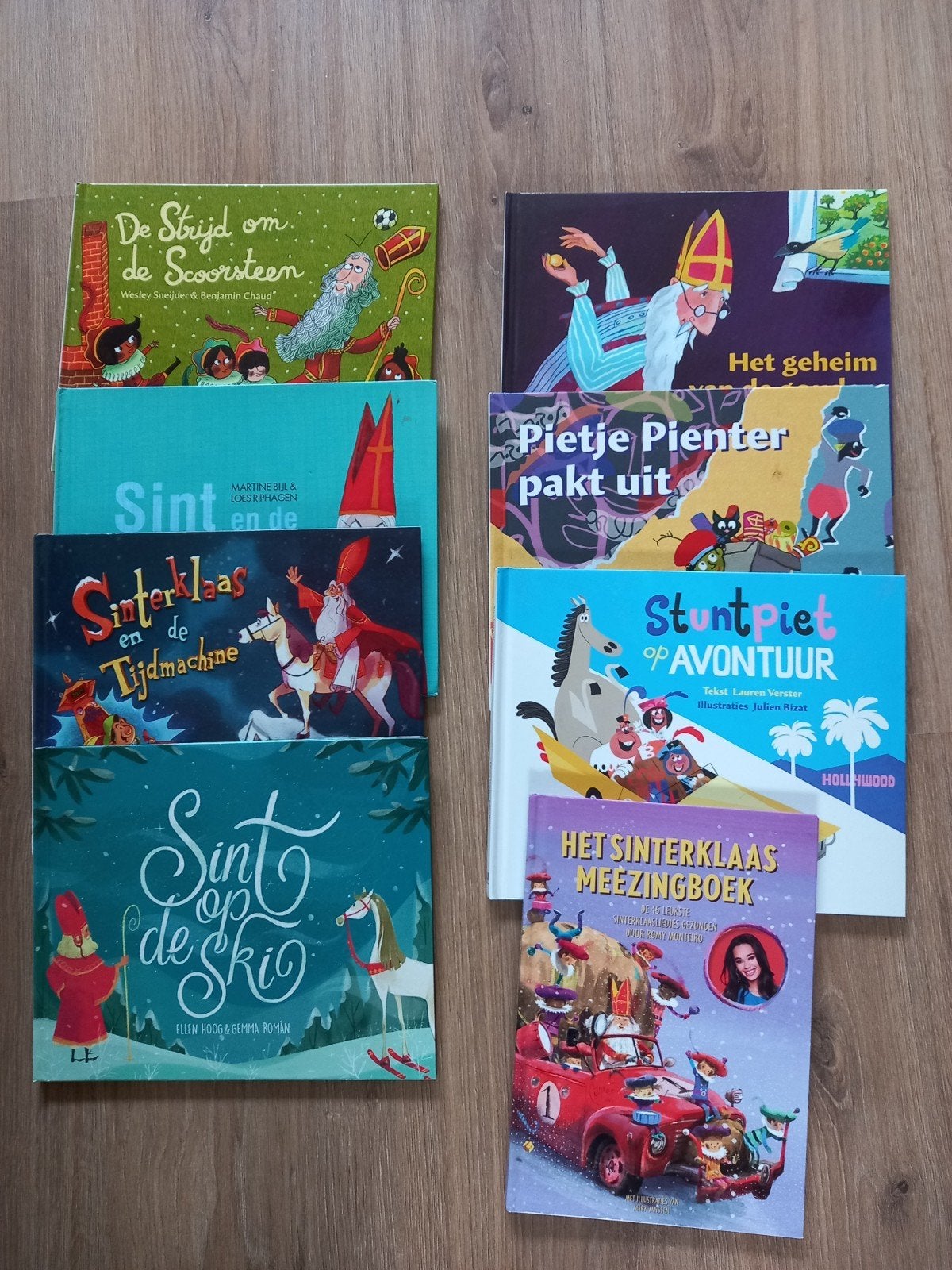 8 stuks Sinterklaas voorleesboeken Z.G.A.N zie foto's, Fictie algemeen, Jongen of Meisje, Ophalen of Verzenden, Zo goed als nieuw