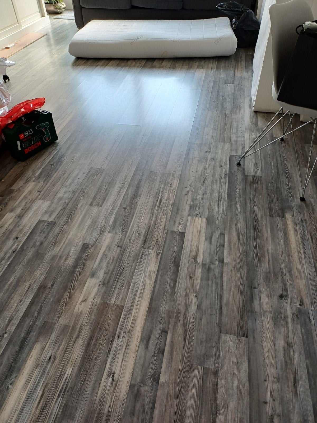 Grijs laminaat ** Gratis**, Huis en Inrichting, Stoffering | Vloerbedekking, Ophalen, Gebruikt, Modern, Houtnerf, 25 tot 50 m²
