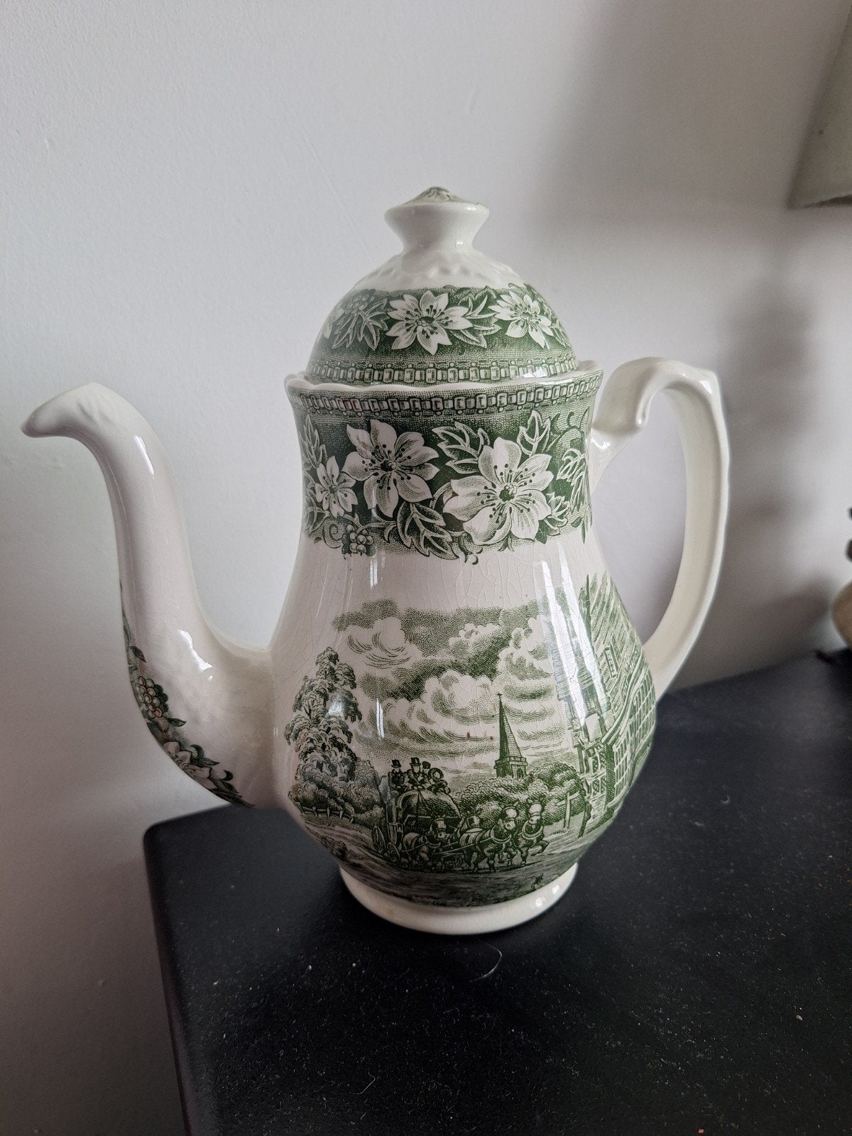 Antieke Royal Tudor Ware Coaching Taverns Koffiepot, Ophalen of Verzenden