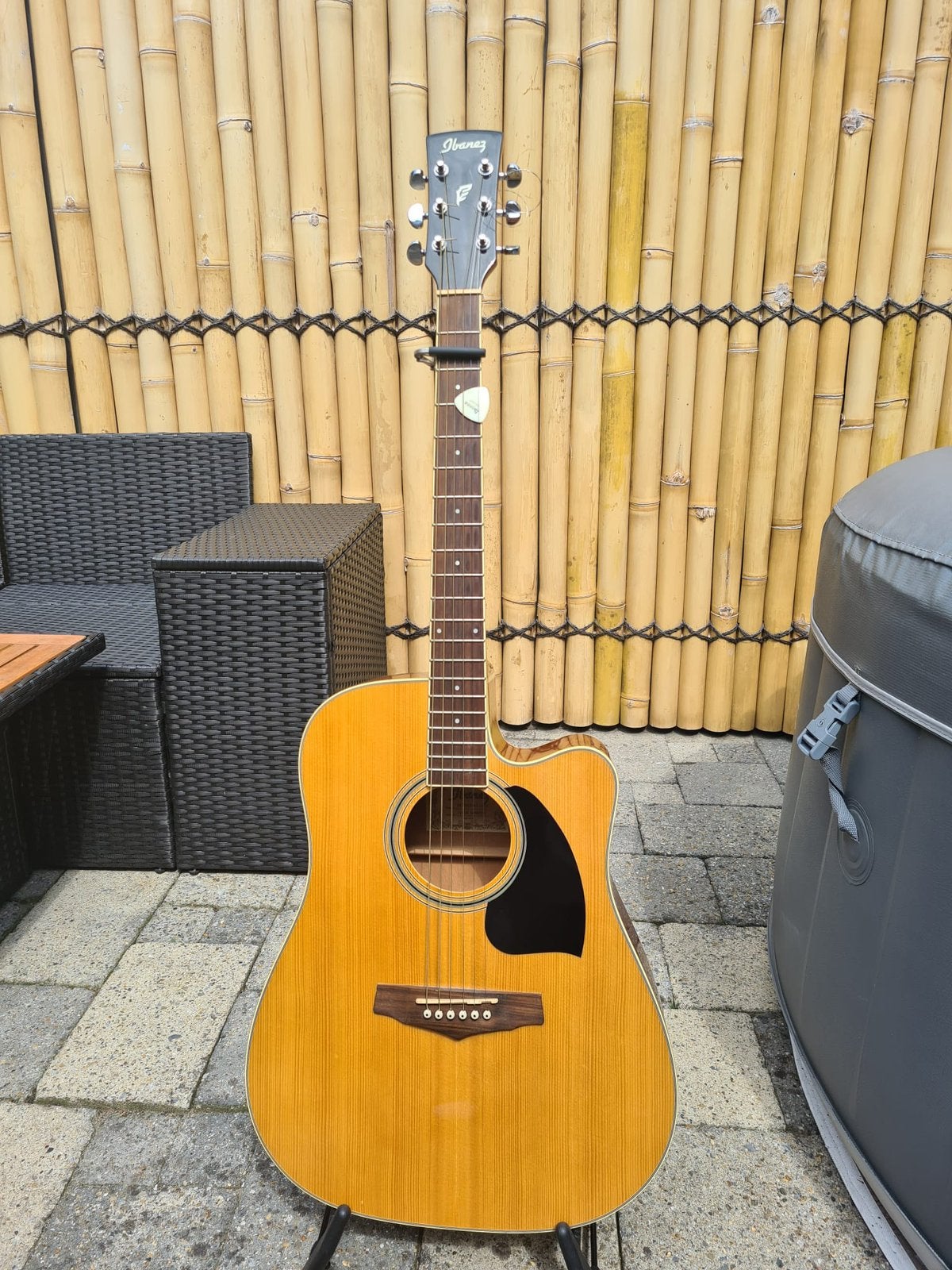 Ibanez PF15ECE-NT Zo goed als nieuwe elektrisch-akoestische, Muziek en Instrumenten, Ophalen, Zo goed als nieuw, Western- of Steelstringgitaar