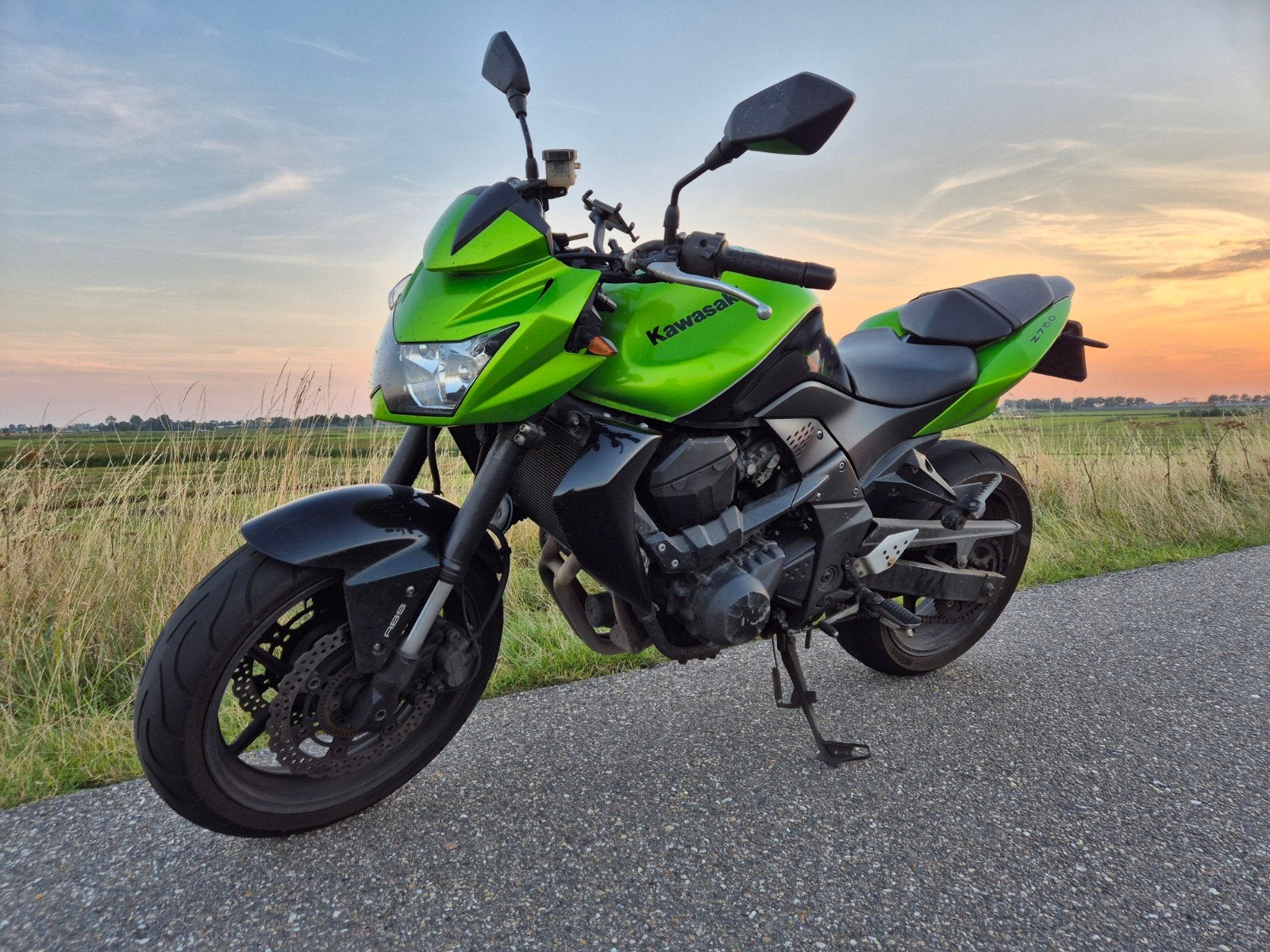 Kawasaki Z750 ABS - Naked Bike met 33.702 km, Particulier, Naked bike