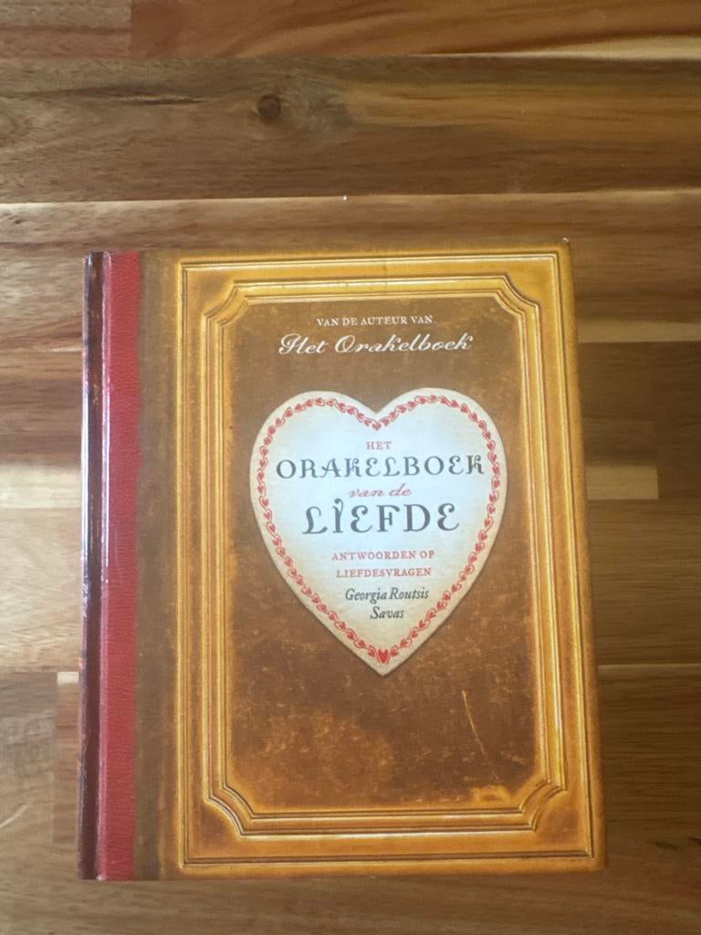 Het Orakelboek van de Liefde - Antwoorden op Liefdesvragen, Ophalen of Verzenden, Gelezen, Europa overig