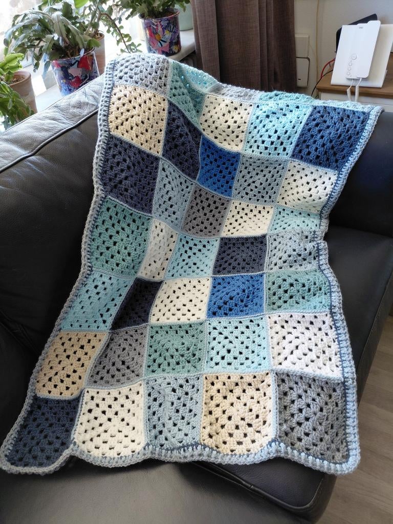 Gehaakte granny square deken, nieuw, 120x75cm., Huis en Inrichting, Ophalen of Verzenden, Nieuw