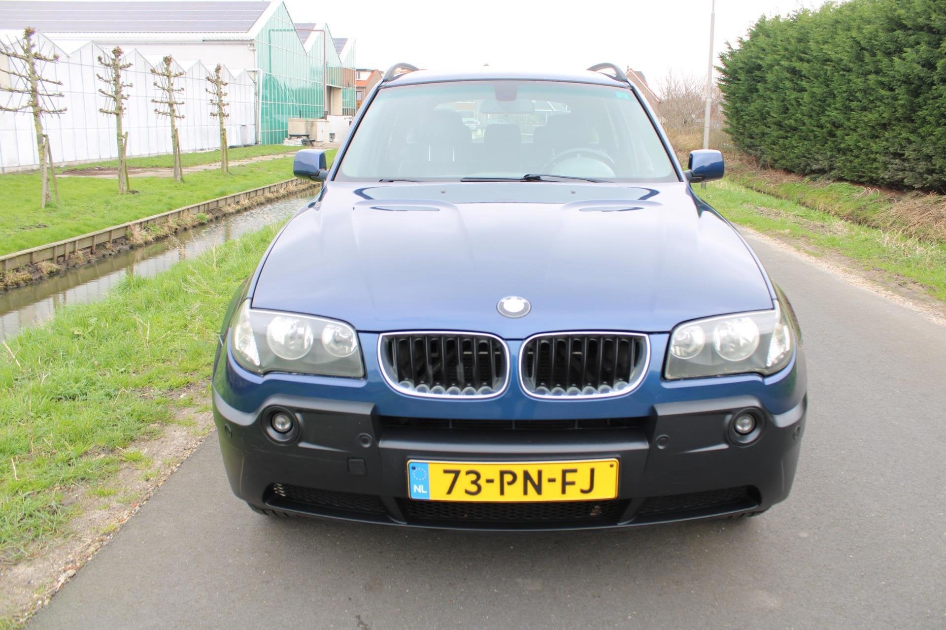 BMW X3 2.5i Executive Automaat Youngtimer, Automaat, Zwart, Parkeersensor, Blauw