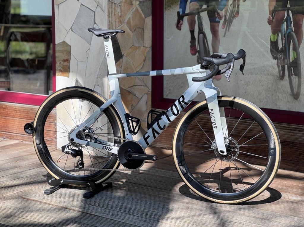Factor ONE Nimbus Grey 56cm 2026, Fietsen en Brommers, Fietsen | Racefietsen, Overige merken, -, - 0
-, NL, Nieuw
