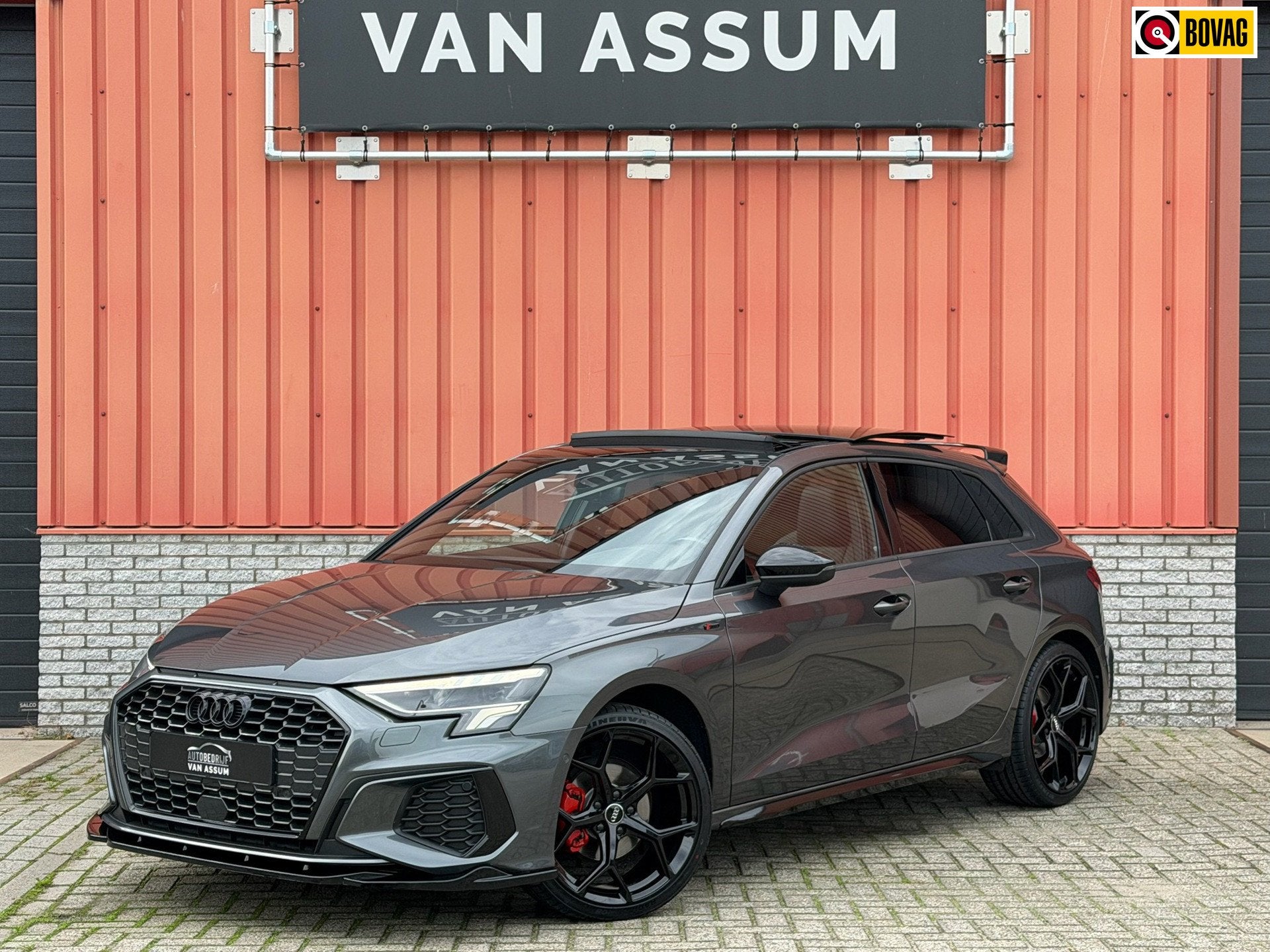 Audi A3 Sportback 35 TFSI 3x S-Line Pano Camera 19"RS Maxton