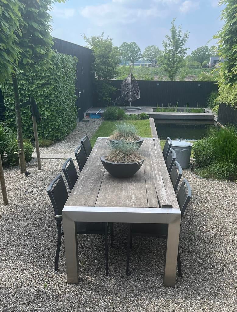 Tuintafel rvs onderstel,vergrijsd blad, 300x100 en 8 stoelen, Tuin en Terras, Tuintafels, Gebruikt, Rechthoekig, Rvs, Ophalen