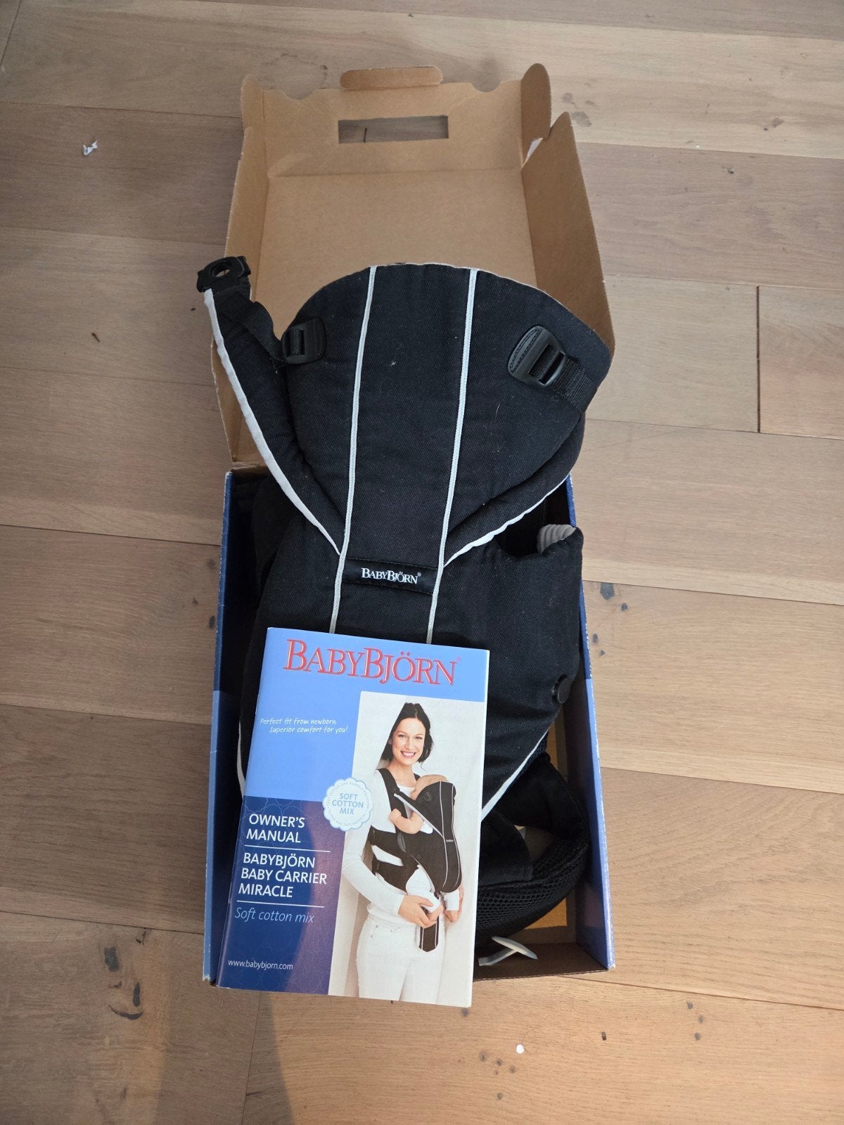 BabyBjörn Baby Carrier Miracle - Zwart, Ophalen, Zo goed als nieuw, Buik, Baby Björn