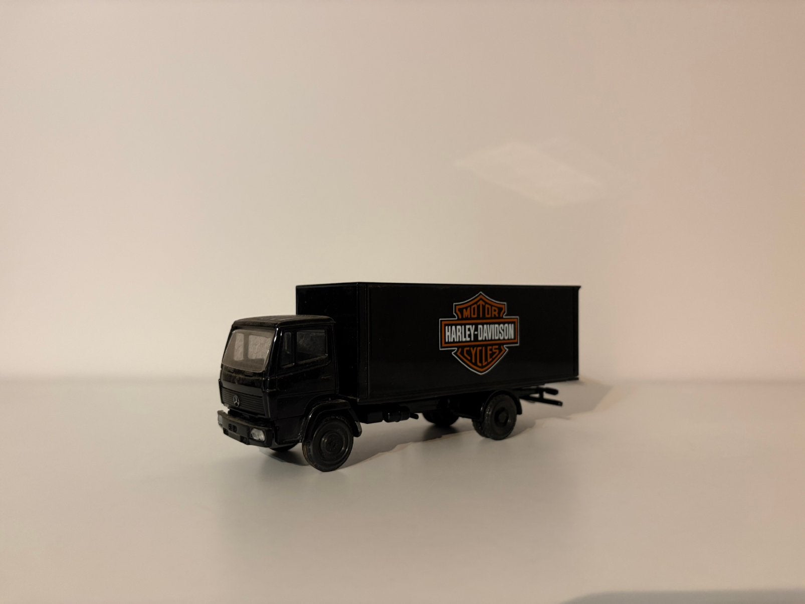 Mercedes NZG Harley Davidson, Verzenden, Zo goed als nieuw, Bus of Vrachtwagen, NZG