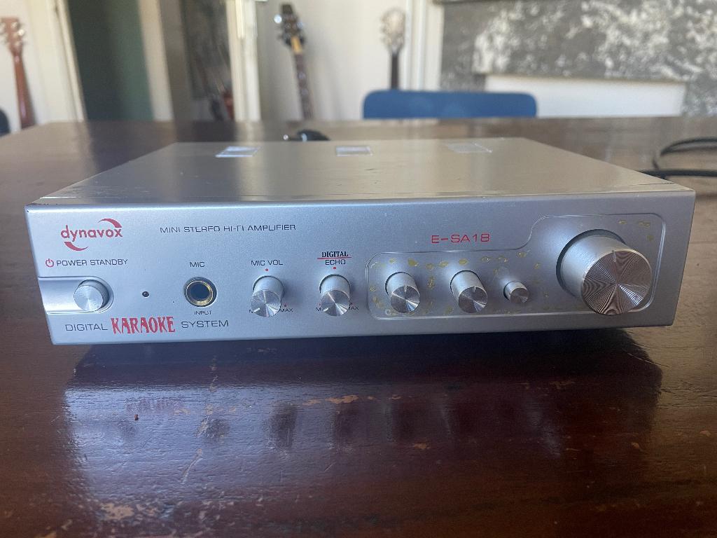 Dynavox E-SA18 audio versterker, Overige merken, Gebruikt, Ophalen of Verzenden, 120 watt of meer