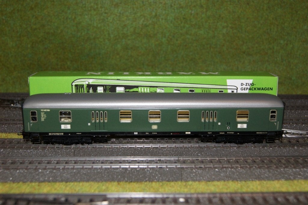 Märklin 00796 - 03, bagagewagens Deutsche Bundesbahn (DB) , Wisselstroom, Ophalen of Verzenden, Märklin, Nieuw