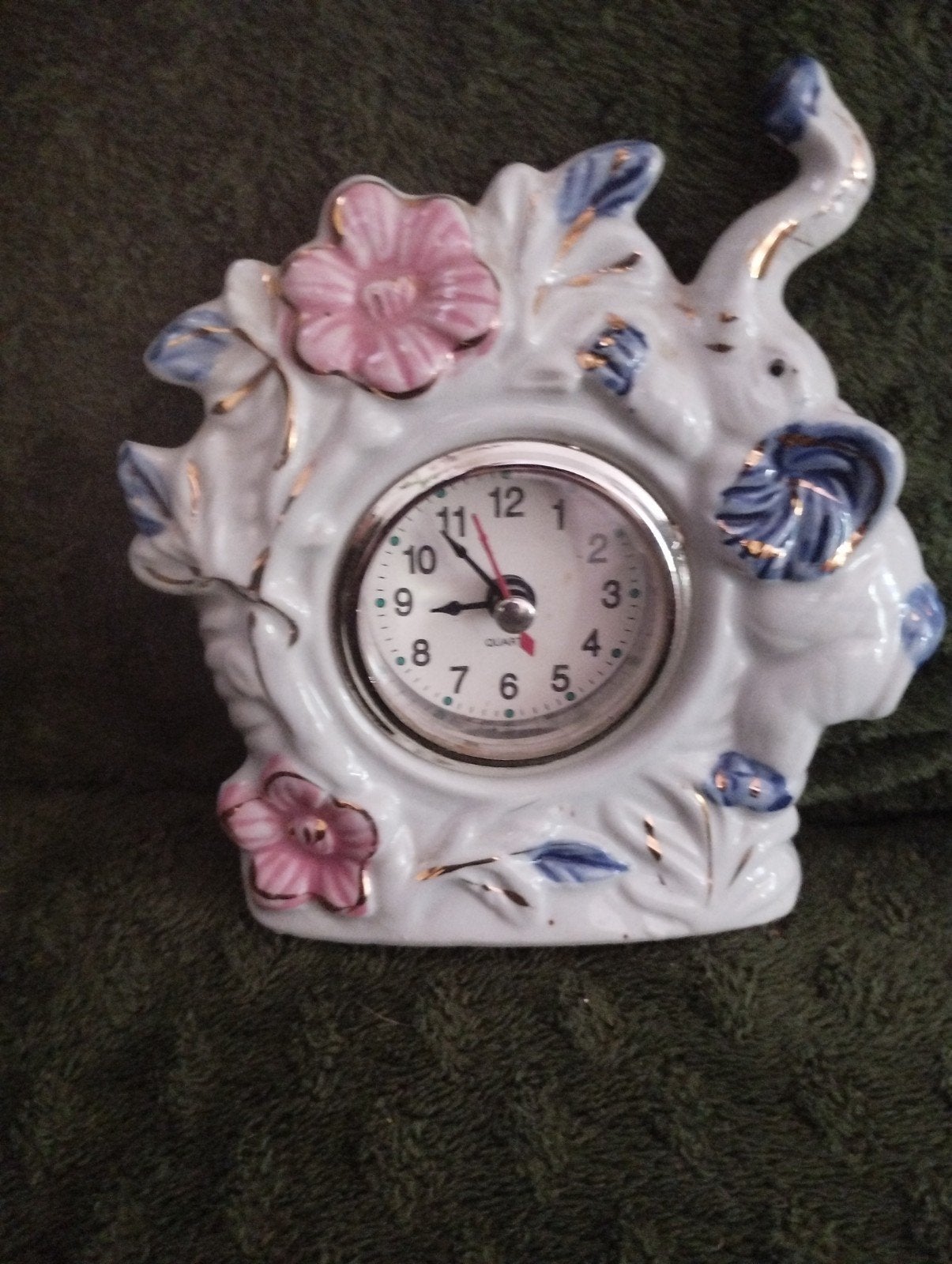 Decoratief porselein klokje in olifant design, Ophalen