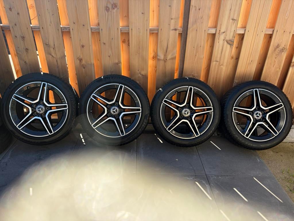 Mercedes E-klasse W213 AMG Velgen 18 Inch Winterset Pirelli, Auto-onderdelen, Banden en Velgen, 18 inch, Banden en Velgen, Personenwagen