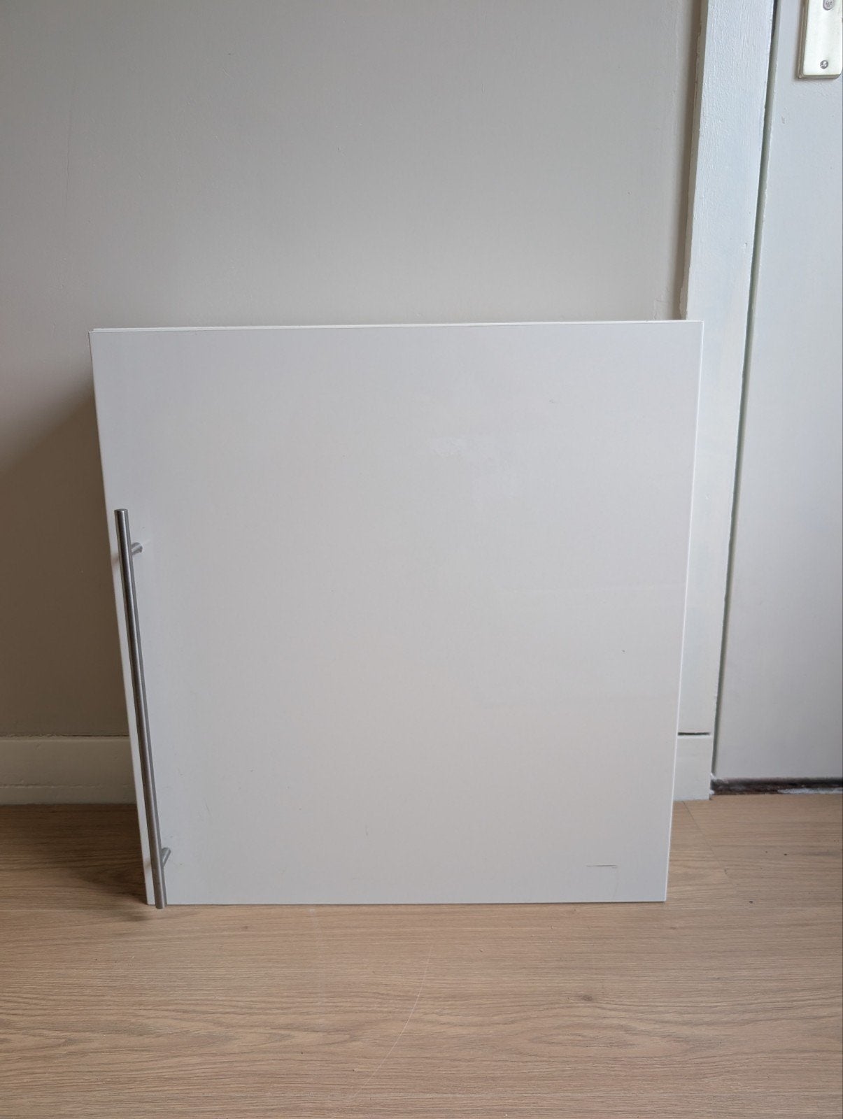 Witte badkamerkast met ophangsysteem (IKEA?), Ophalen, 25 tot 50 cm, Minder dan 50 cm, (Half)hoge kast