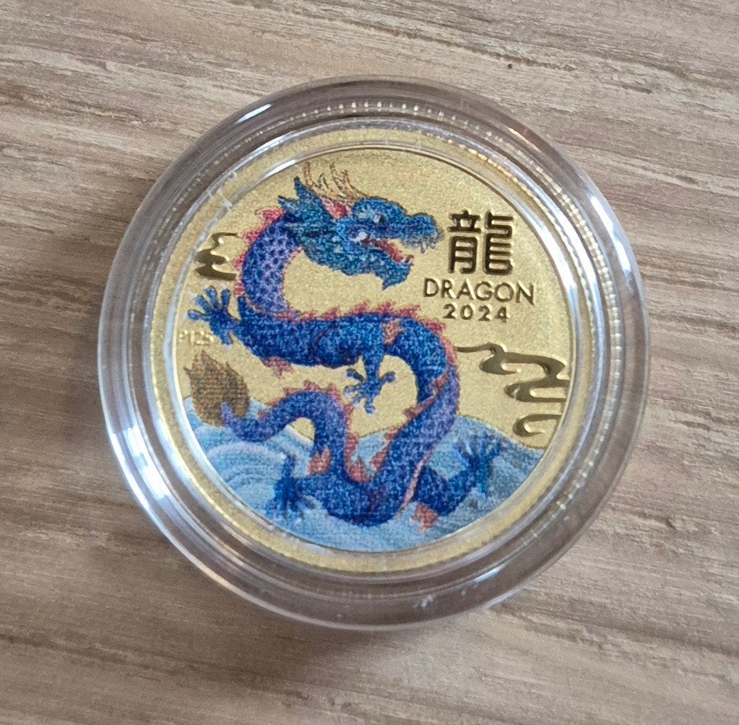 1/10 oz goud Perth Mint Dragon 2024 Coloured, Ophalen of Verzenden, Goud