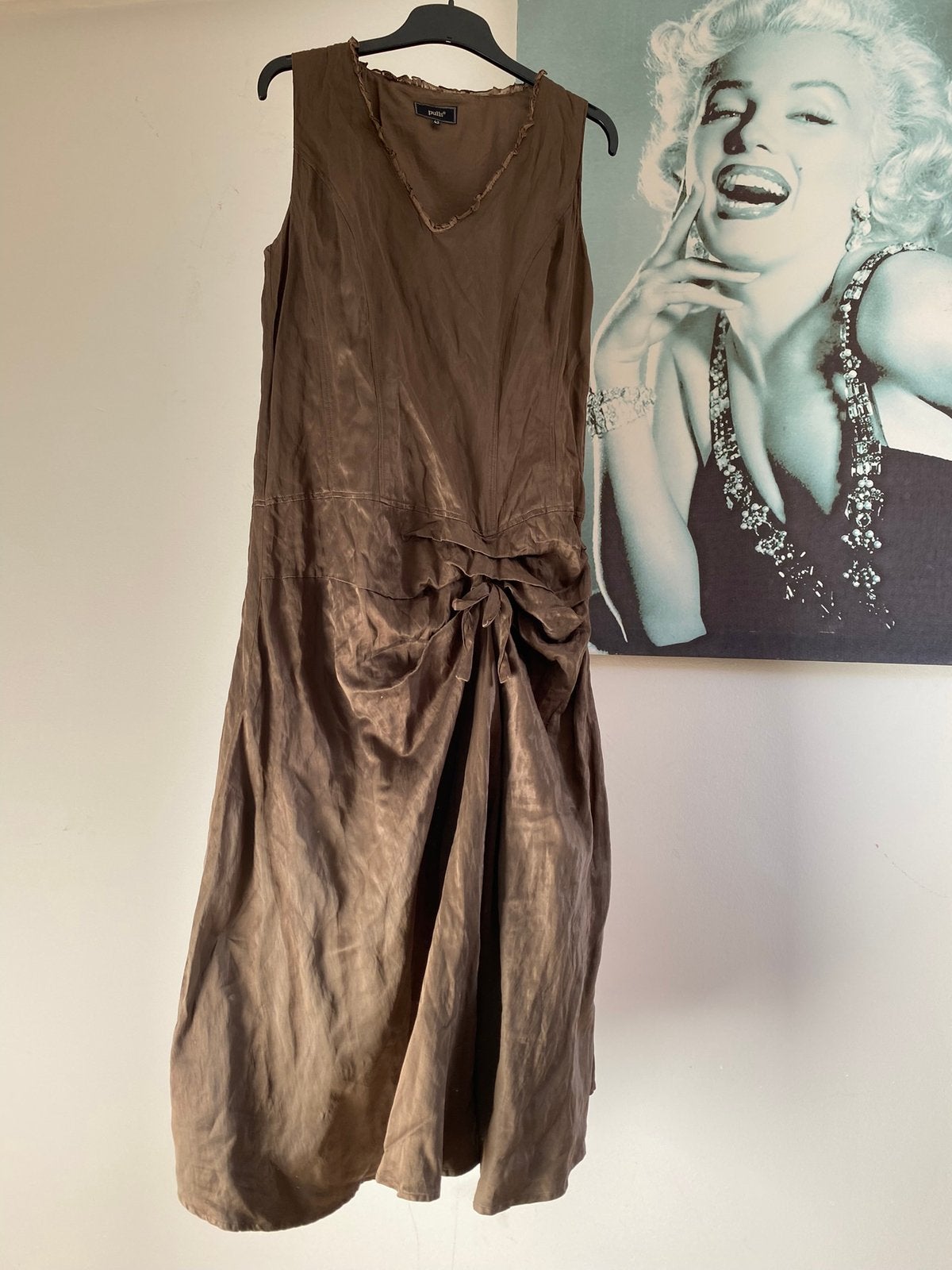 Vintage chocoladebruine lange jurk Pulls, maat 42, Overige typen, Bruin, Verzenden, Maat 42/44 (L)