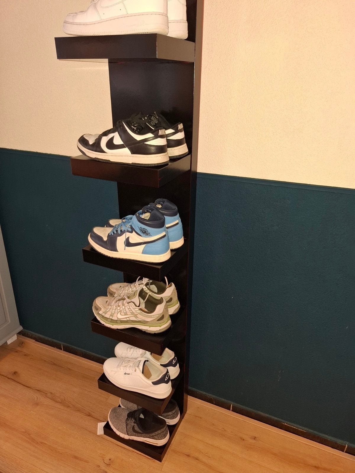 Zwart wandrek / schoenenrek / displayrek, Huis en Inrichting, Kasten | Schoenenrekken, Ophalen, Gebruikt